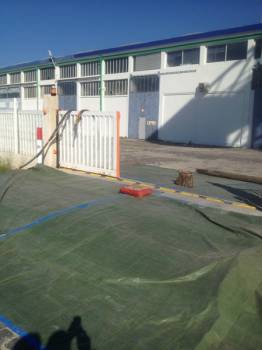 Décapage d'un portail sur Marseille (13)