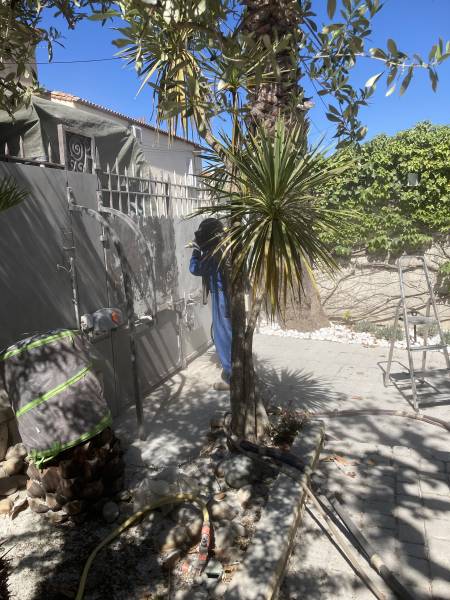 Décapage et remise en peinture portail pour particulier Marseille (13)